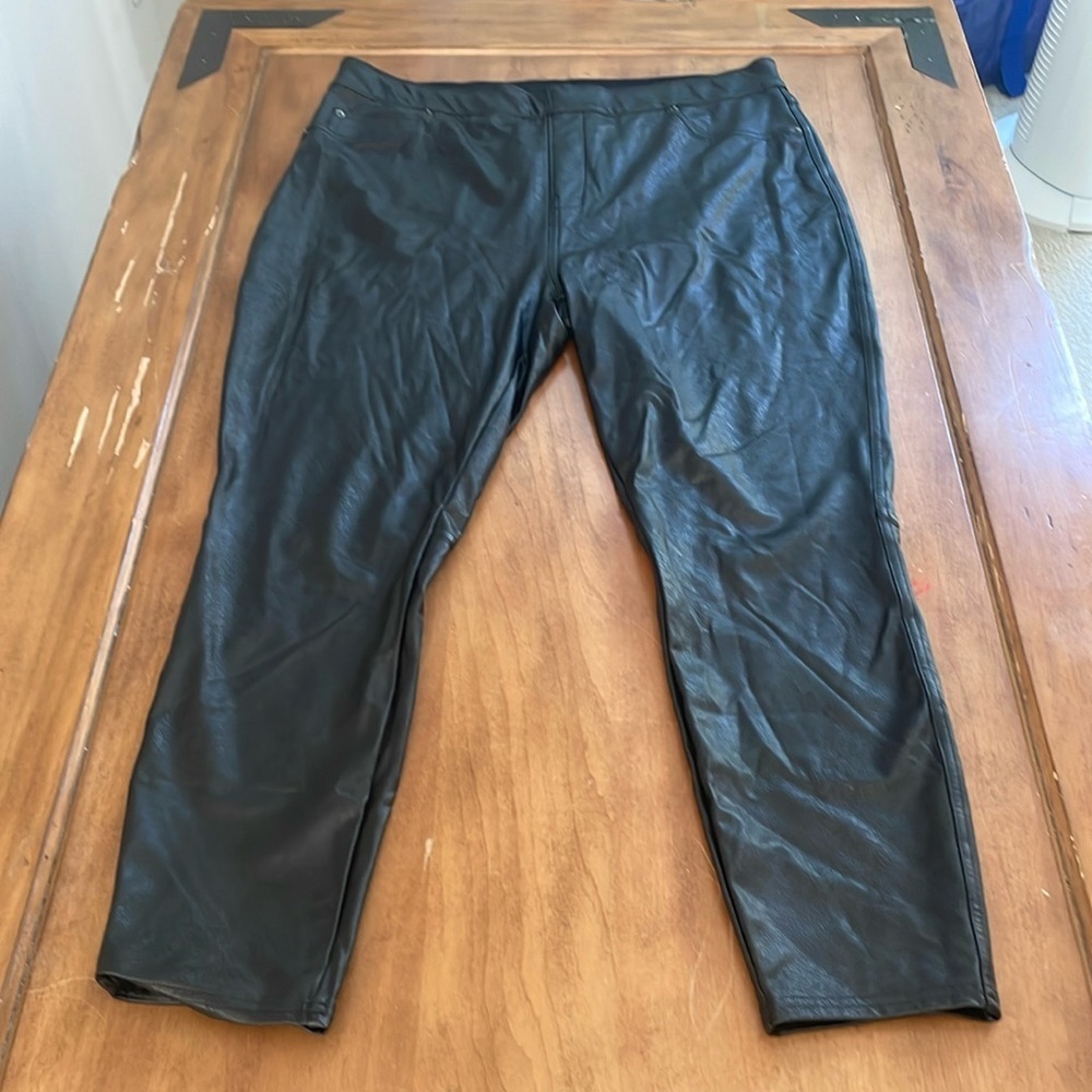 Spanx Faux Leather Pants  Size XL